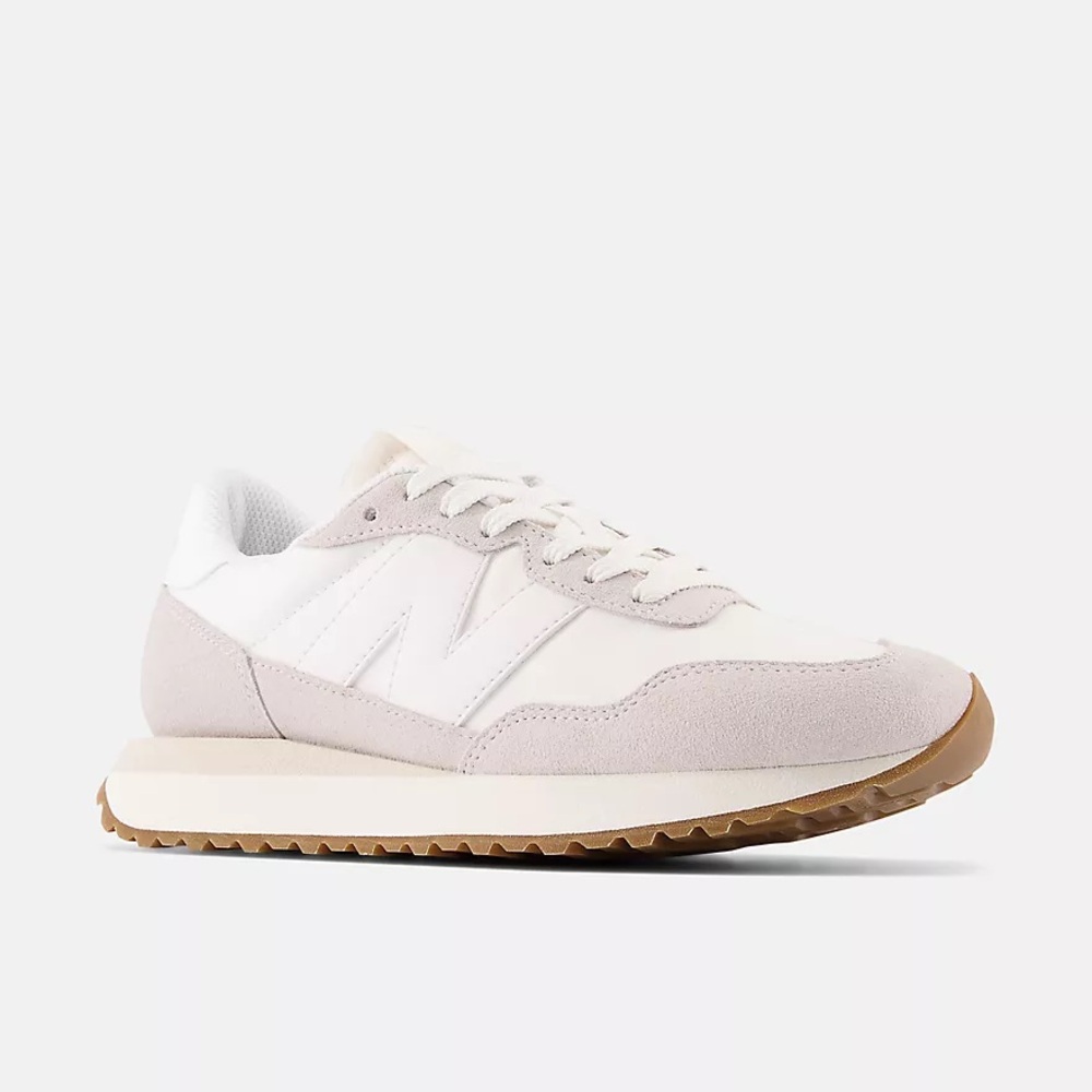 New balance 237 size 8